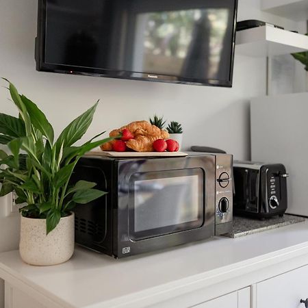 Siskin Guest Suite Kinrara ภายนอก รูปภาพ