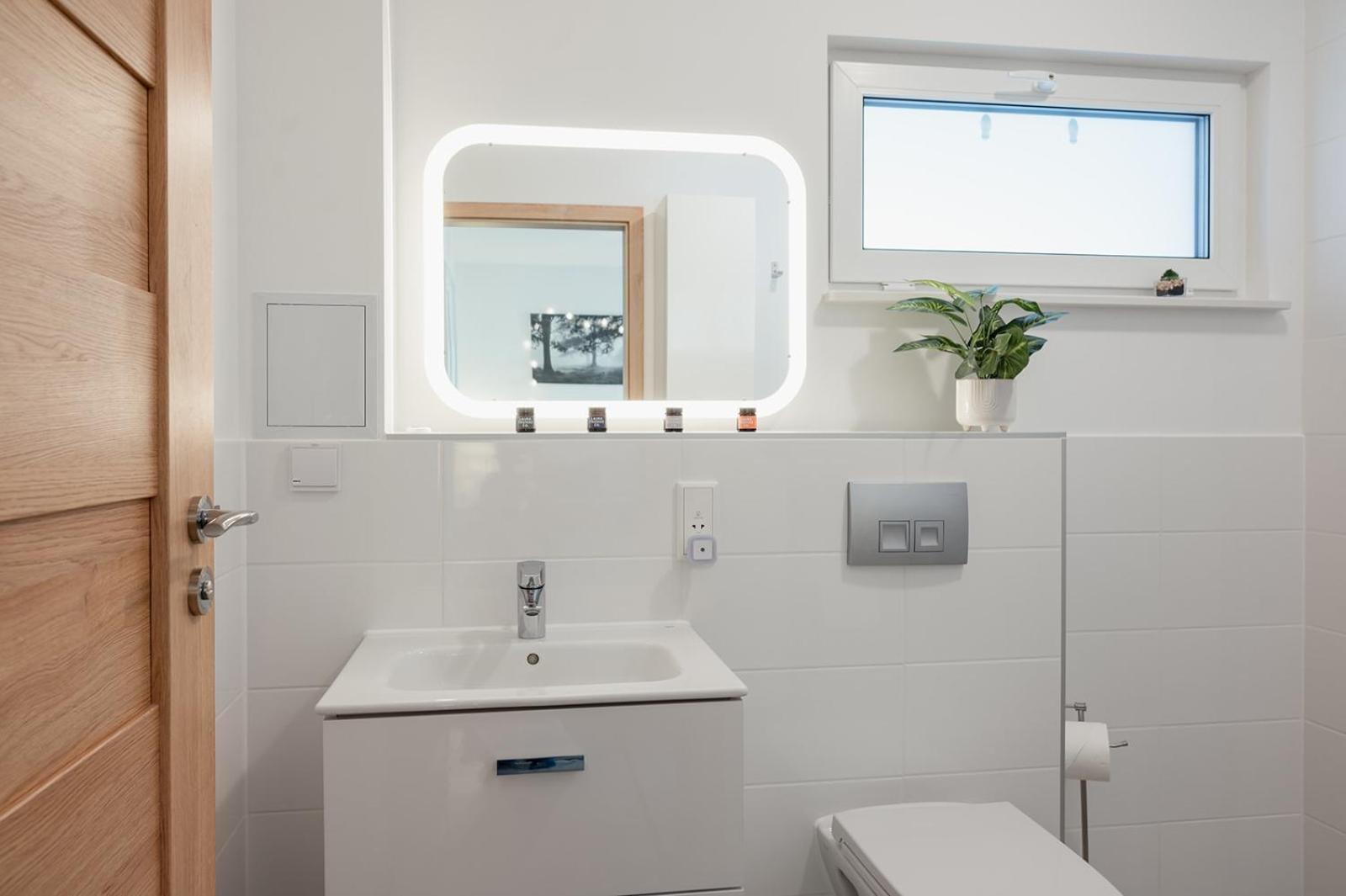 Siskin Guest Suite Kinrara ภายนอก รูปภาพ